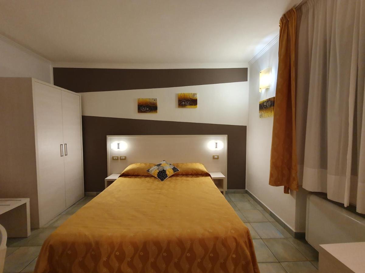 Hotel La Playa كالا غونوني المظهر الخارجي الصورة