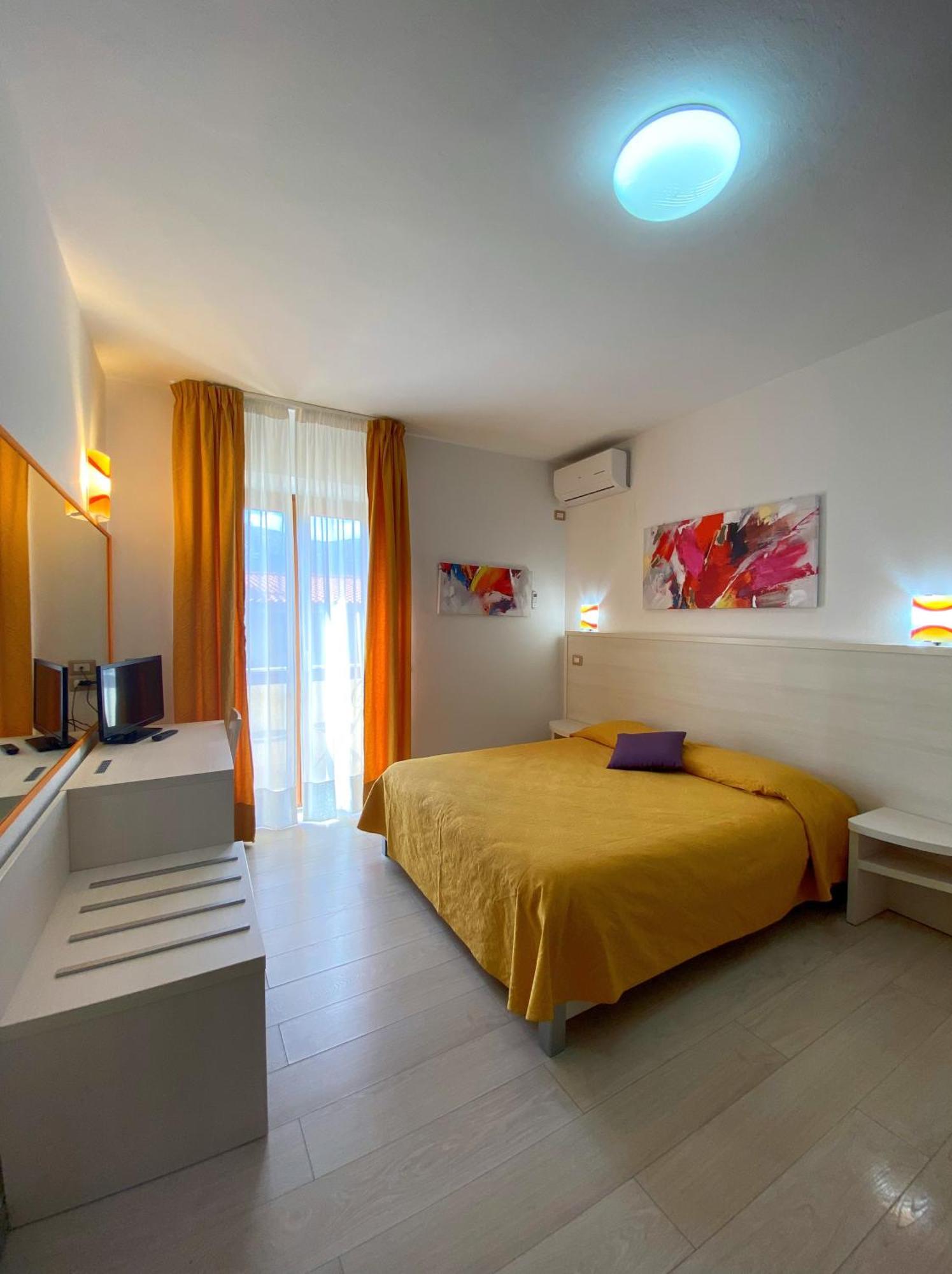 Hotel La Playa كالا غونوني المظهر الخارجي الصورة