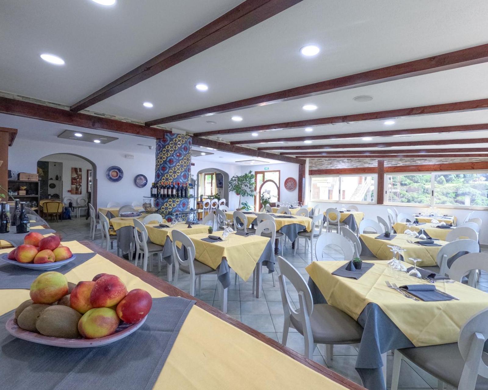 Hotel La Playa كالا غونوني المظهر الخارجي الصورة