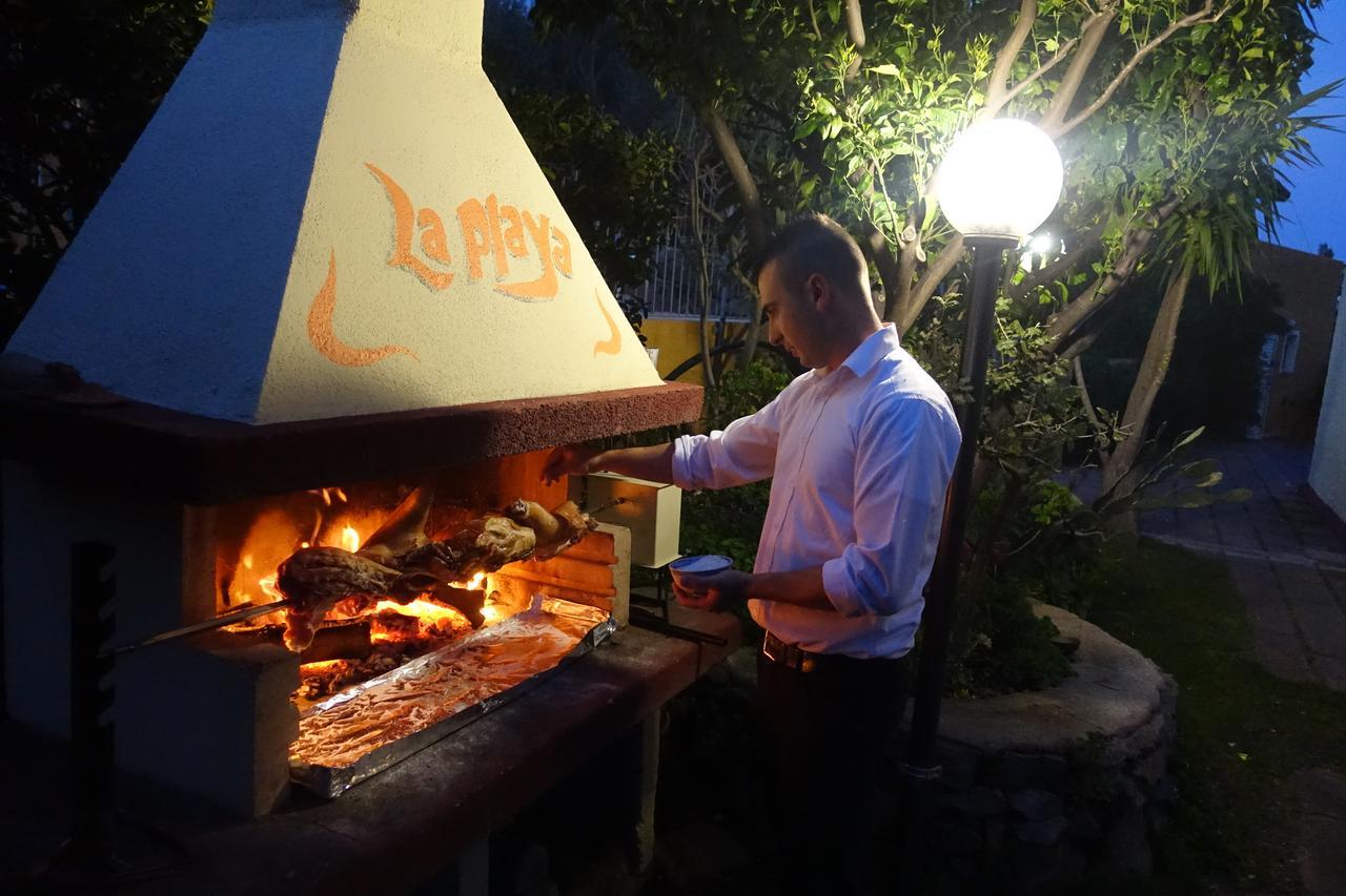 Hotel La Playa كالا غونوني المظهر الخارجي الصورة