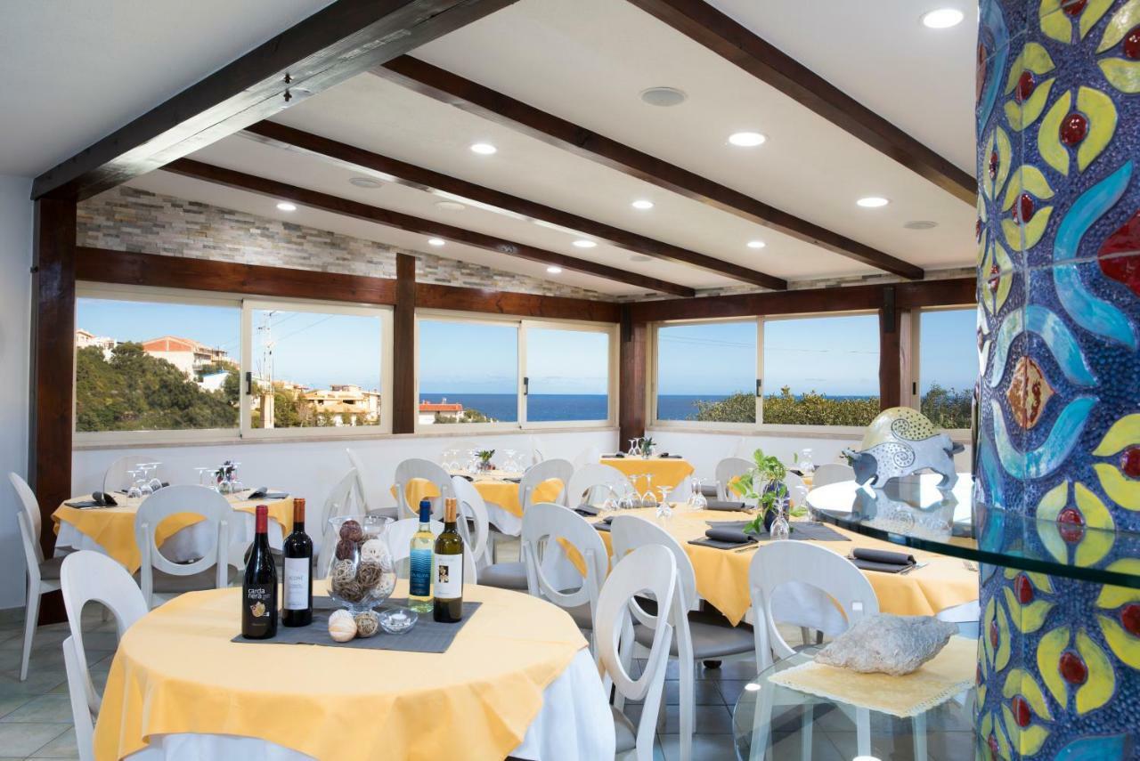 Hotel La Playa كالا غونوني المظهر الخارجي الصورة
